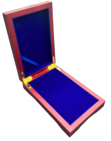 футляр дерево