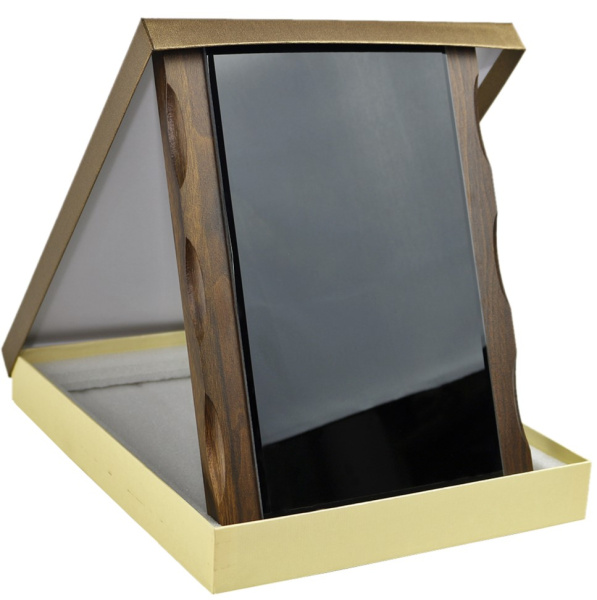 Плакетка темн дерево стекло